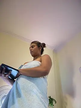 MiaSizzle online show from March 8, 2:04 am