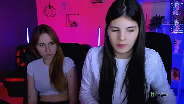 lizzie boom  online show from February 2, 8:08 pm