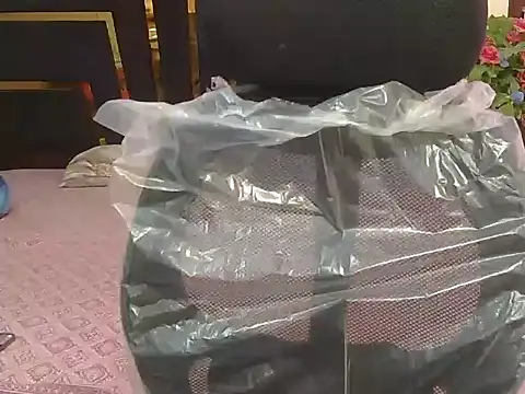 bold-smirthii online show from April 16, 4:24 am