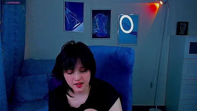 SarahShelby online show from March 20, 12:10 pm