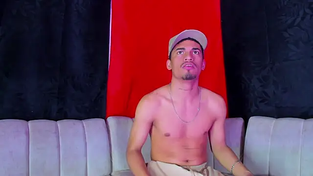 BrownieLoverss online show from February 23, 11:42 am