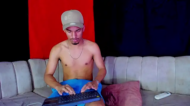 BrownieLoverss online show from February 16, 11:21 am