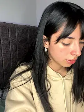 junorise23 online show from January 13, 4:18 am