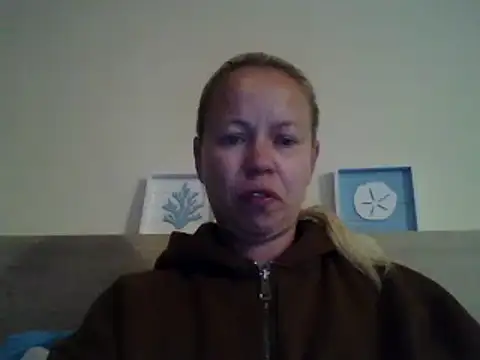 jennyblondeuk online show from May 20, 7:55 pm