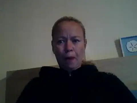 jennyblondeuk online show from May 15, 8:00 pm