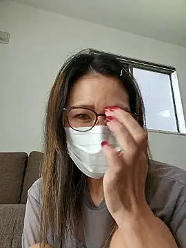 tomatocjin124 online show from April 28, 2:49 am