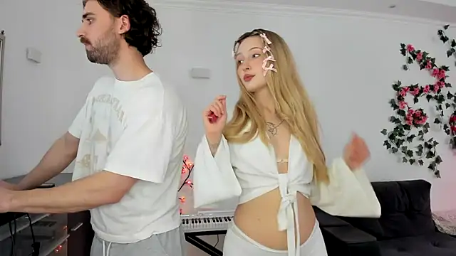 Stacy Liam online show from March 22, 4:40 am