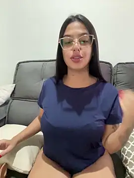 jujuarantes  2026 online show from March 5, 1:29 pm