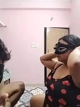 DesiSeductress online show from June 18, 3:39 pm