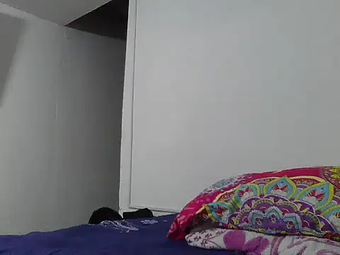 CaulineNitrogen online show from December 21, 11:08 pm