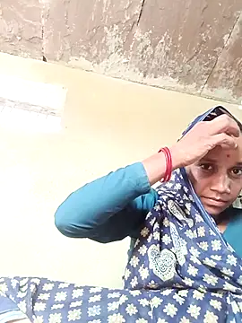 Karishma singh online show from April 9, 8:53 am