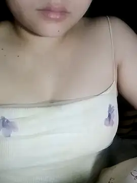 lili-roze online show from December 22, 9:01 am