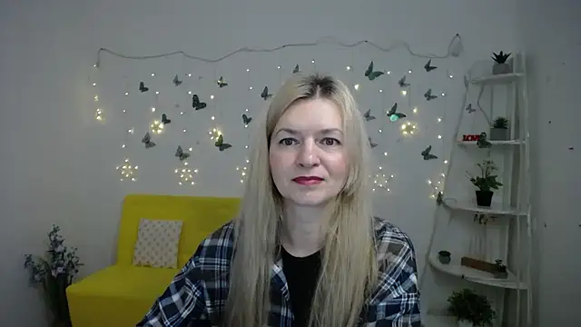 MelissaTyler online show from February 24, 12:15 pm