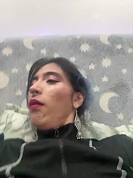 LunaisBack online show from March 18, 1:21 am