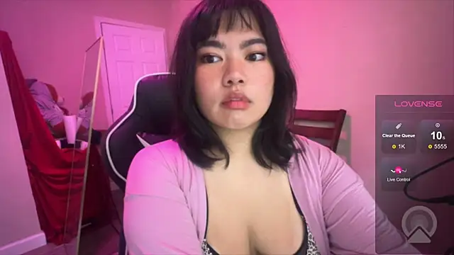 kuromixx444 online show from April 29, 1:47 pm