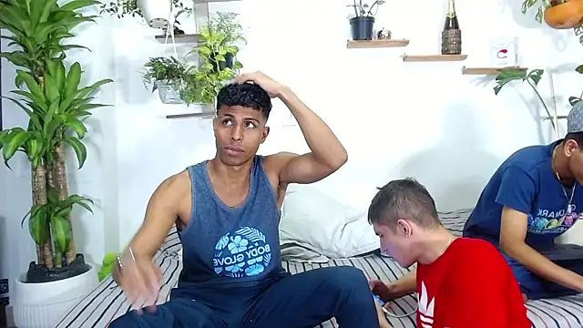 Interracial Snow Bunny online show from February 6, 11:30 pm