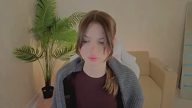 Ellya me online show from January 18, 8:43 am