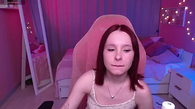 Haya Harareet online show from March 16, 7:34 am