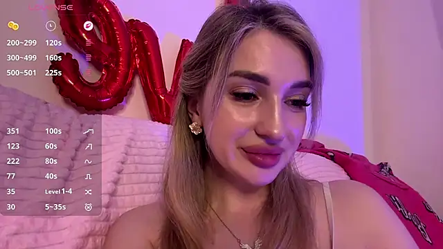  ViviV  online show from March 28, 6:18 pm