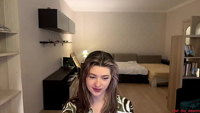 Dia DeAmas online show from April 11, 1:48 pm