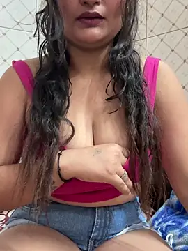 Curvy Anaya online show from June 8, 11:44 am