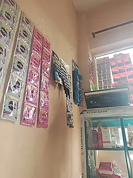 Lara queenxxx online show from March 11, 8:11 pm