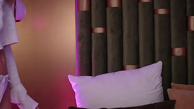 AmeliaAngel online show from November 13, 8:46 am