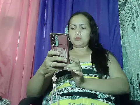 prettymomma24xx online show from July 2, 3:23 am