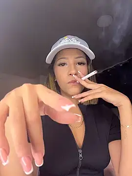 vicky bass  online show from July 6, 12:16 am