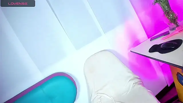 Sue blue online show from February 6, 3:21 am