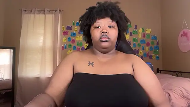 Chocolatebunnyxx96 online show from June 27, 3:29 pm