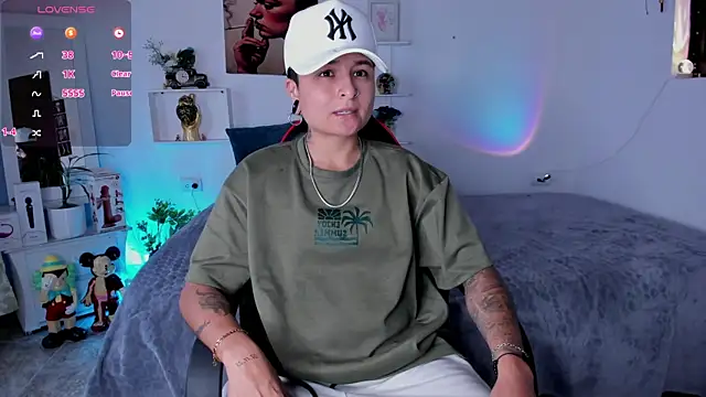 Zury Ramirez online show from February 21, 9:04 pm