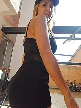 Monita Med online show from May 22, 1:09 pm