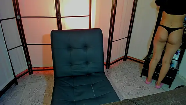 ZoeFox5 online show from February 5, 11:35 am