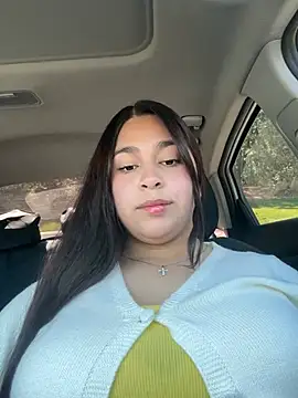 leslieof online show from April 21, 5:53 pm