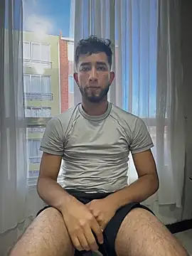 liam bronw online show from February 4, 10:13 pm