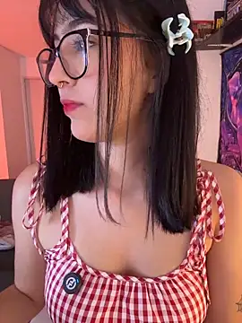 HinaSweet online show from April 17, 1:19 am