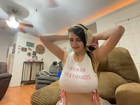 RoxyBrockcali online show from March 7, 9:27 am