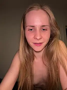 Sunny Eve online show from April 5, 8:41 pm