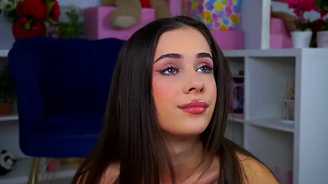 Ava Solis online show from February 3, 8:45 pm