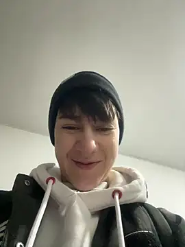 ravenryx online show from January 15, 5:24 am