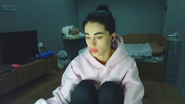 Vlada Elfie online show from April 16, 5:56 pm