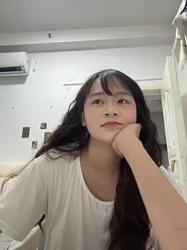 sunny-ly online show from March 30, 1:54 pm