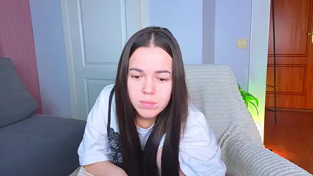 Vicki Bee online show from January 9, 12:42 pm