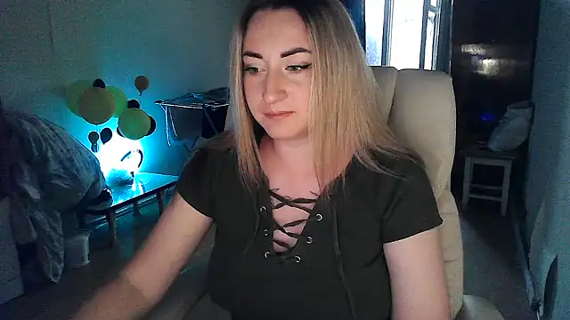 FoxyAnn12 online show from June 21, 4:55 pm