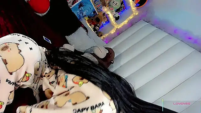 estefany xdd online show from January 15, 7:31 pm