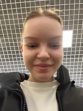 AshleyMur online show from March 31, 5:40 am