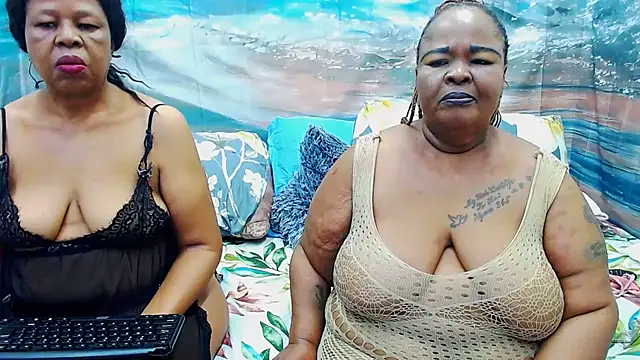SEXY MATURExx online show from July 9, 5:15 pm
