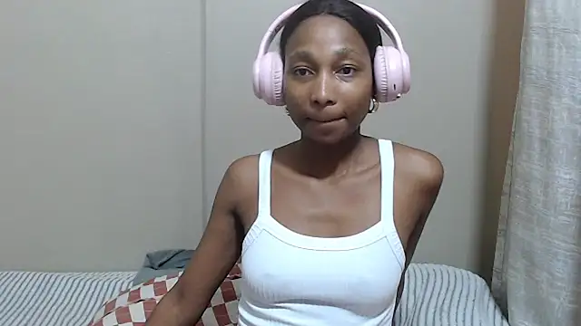 ExtraDoll online show from March 6, 7:36 am