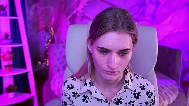 DiamondNina online show from March 5, 2:57 pm